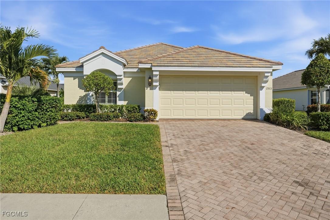 2513 Hopefield Ct., Cape Coral, FL 33991