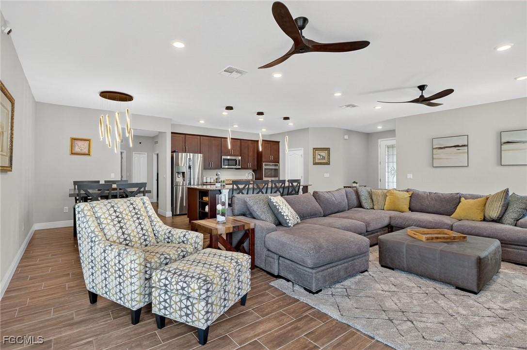 1522 NW 38th Ave., Cape Coral, FL 33993