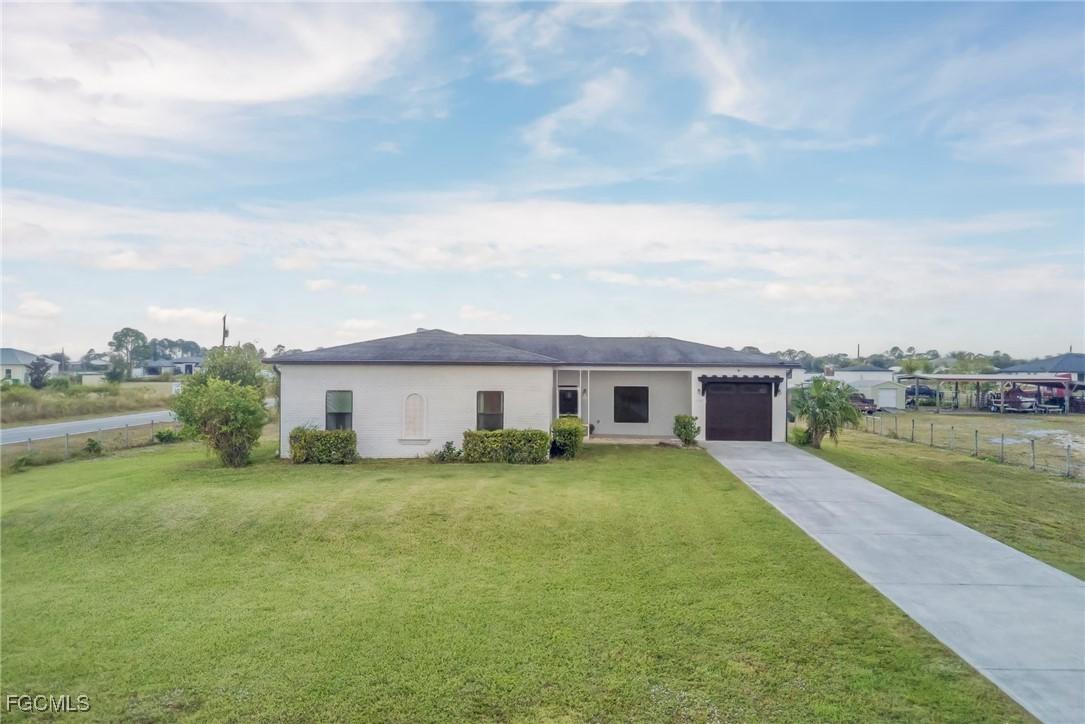 7717 16th Ter., Labelle, FL 33935