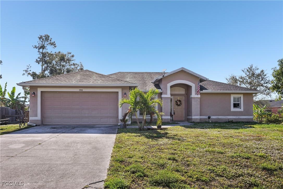 1910 Lorna Ave., Lehigh Acres, FL 33972