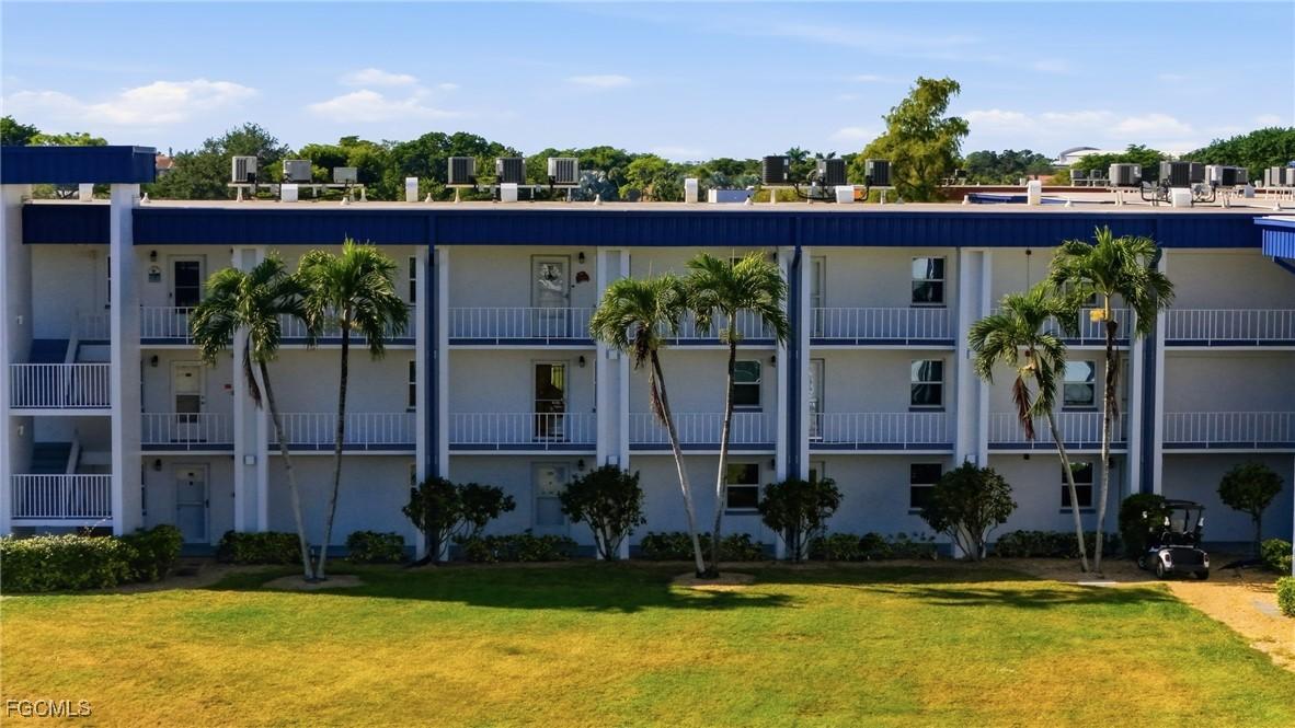 1724 Pine Valley Dr. #213, Fort Myers, FL 33907