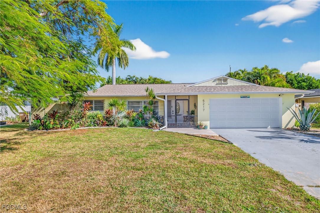 5217 Elm Ct., Cape Coral, FL 33904