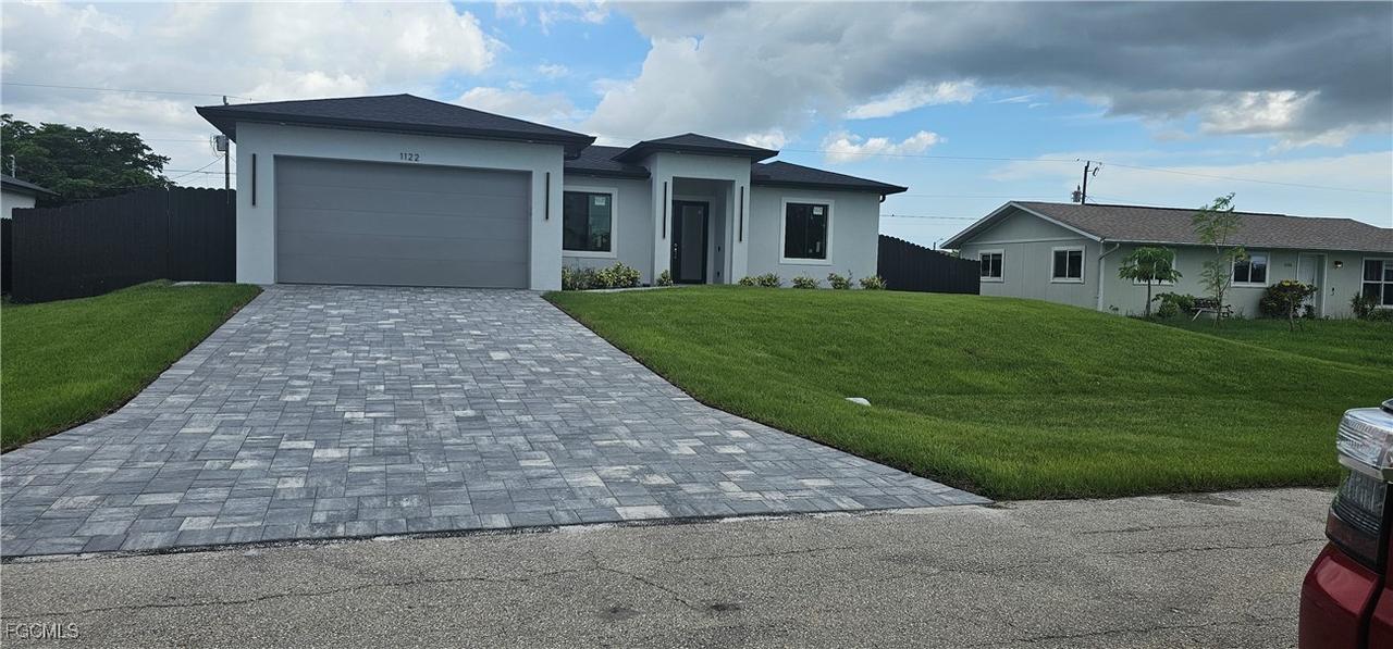 1122 NW 15th St., Cape Coral, FL 33993