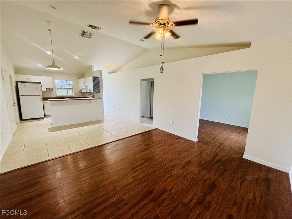 936-938 Eisenhower Blvd., Lehigh Acres, FL 33974