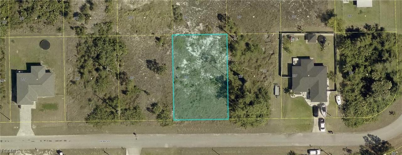 647 Central St., Lehigh Acres, FL 33974