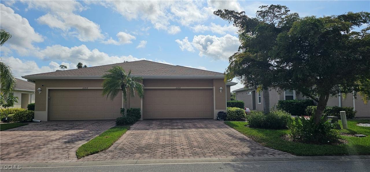 10788 Crossback Ln., Lehigh Acres, FL 33936