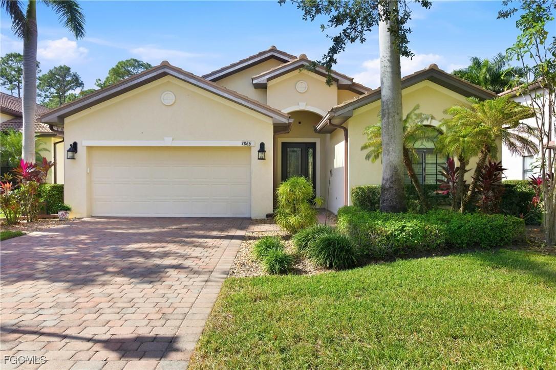 7866 Bucks Run Dr., Naples, FL 34120
