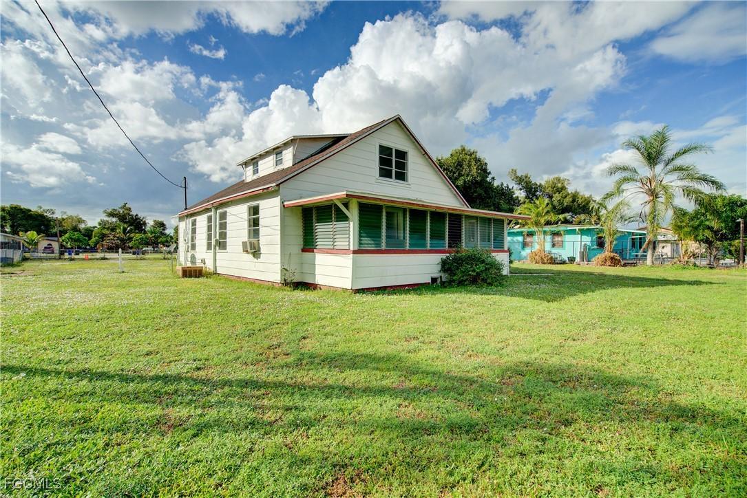 568 Prospect Ave., Fort Myers, FL 33905