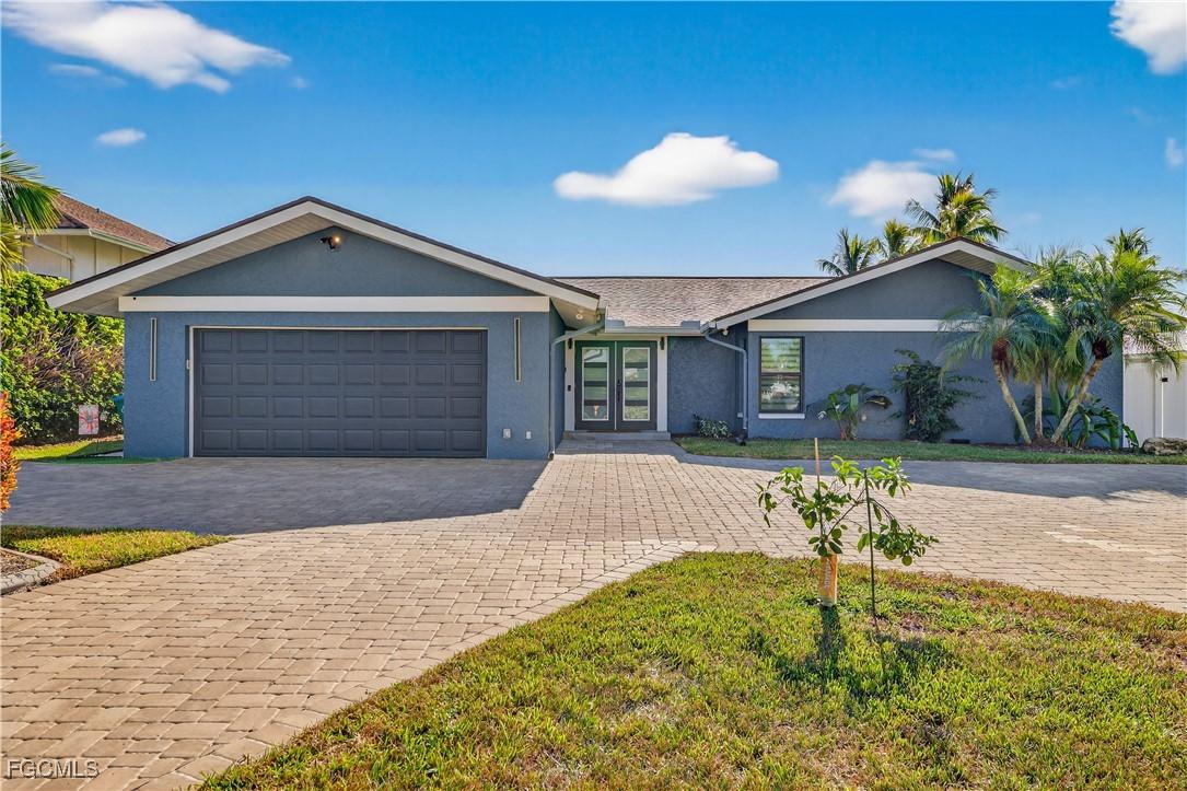 3907 SE 21st Pl., Cape Coral, FL 33904