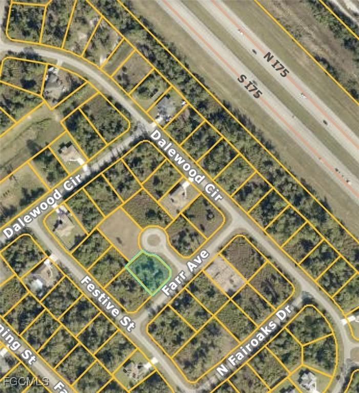 Farr Ave., North Port, FL 34288