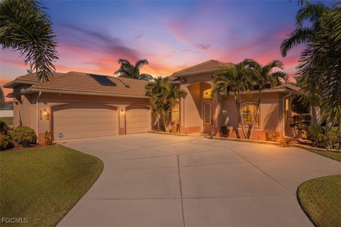 3237 Yucatan Pkwy., Cape Coral, FL 33993