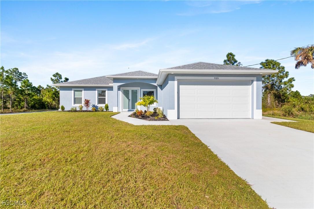 935 Elgin St., Lehigh Acres, FL 33974