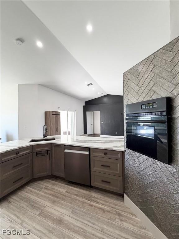 610 SE 21st Ln., Cape Coral, FL 33990