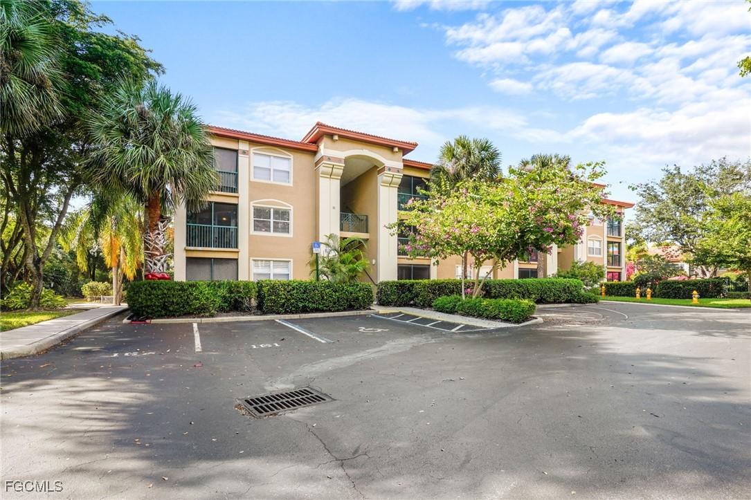 8960 Colonnades Ct. #921, Bonita Springs, FL 34135