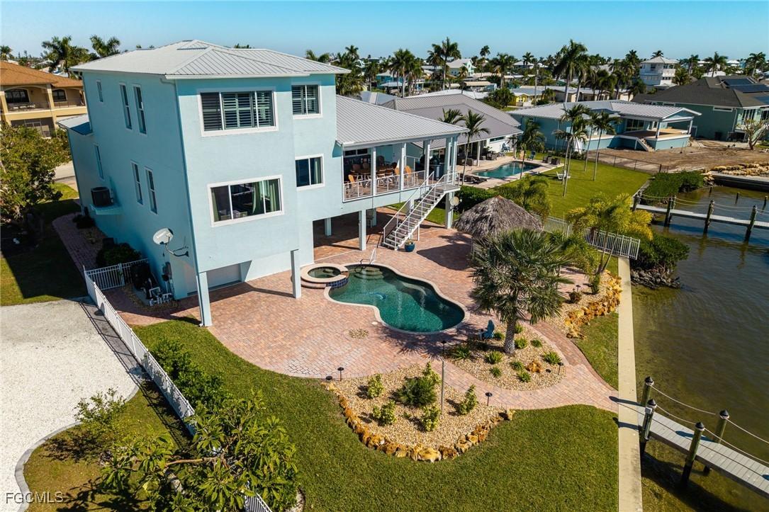 3807 San Carlos Dr., St James City, FL 33956