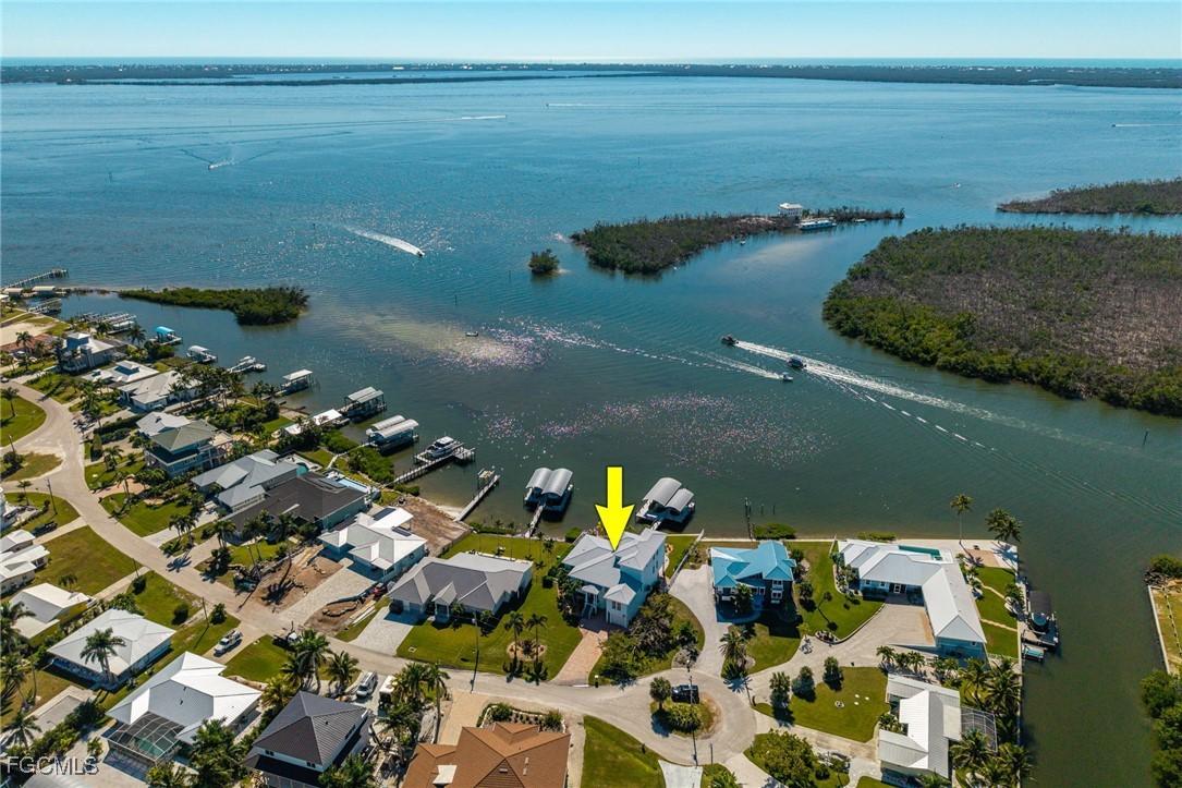 3807 San Carlos Dr., St James City, FL 33956
