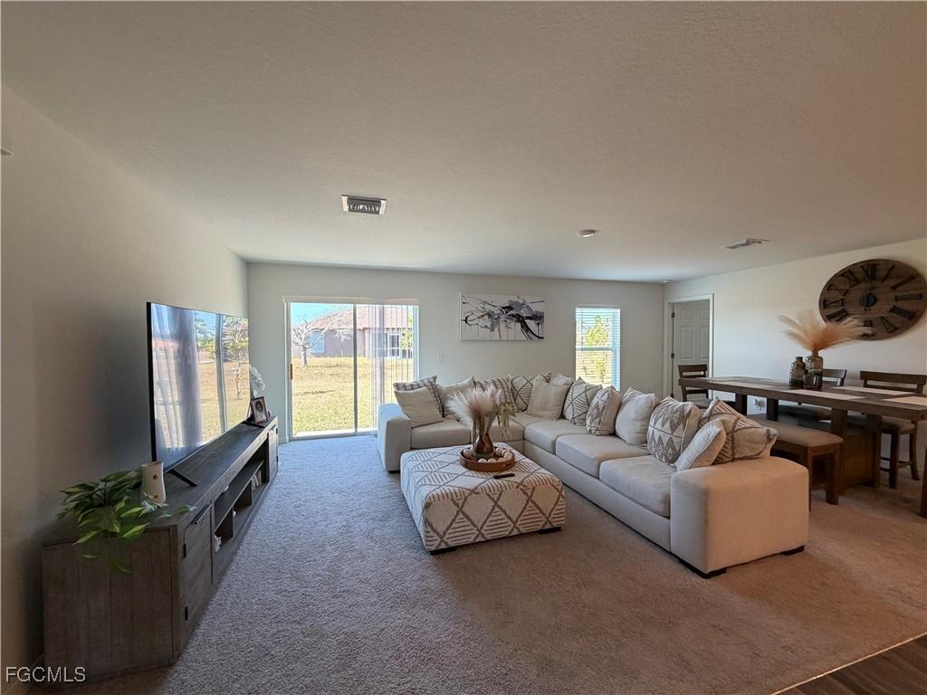 1724 NW 11th Pl., Cape Coral, FL 33993