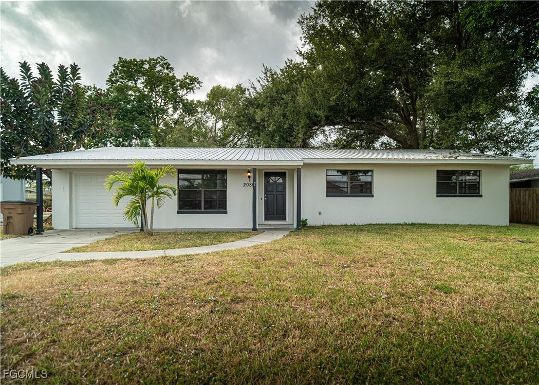 2085 E Tobago Cir., Fort Myers, FL 33905