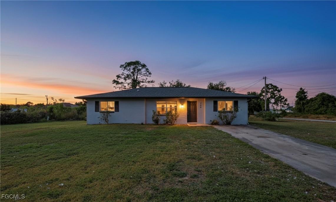 300 Anita Ave., Lehigh Acres, FL 33976