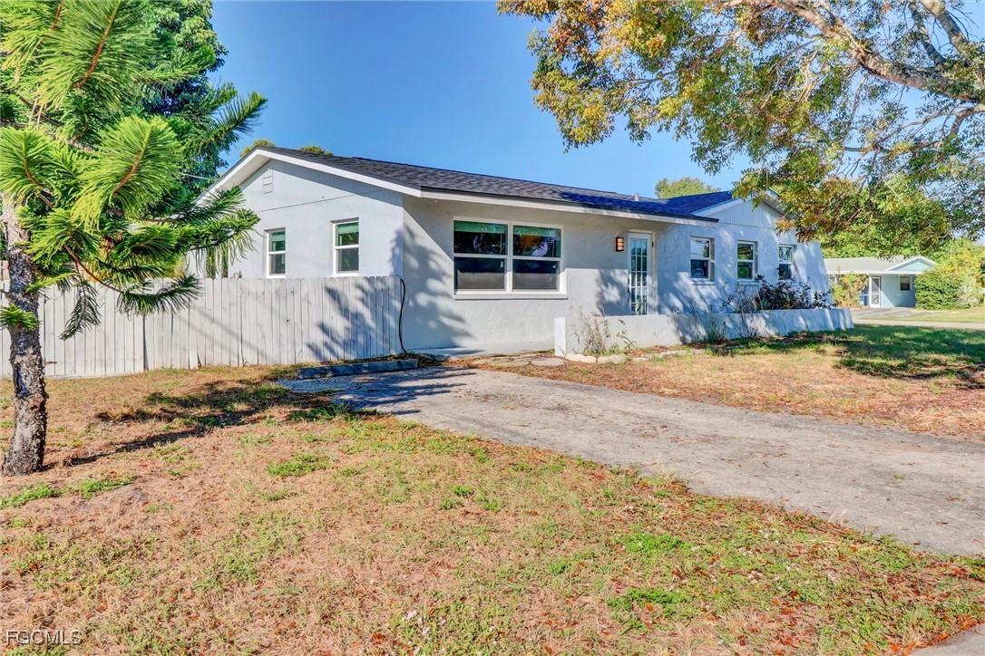 853 Java Plum Ave., North Fort Myers, FL 33903
