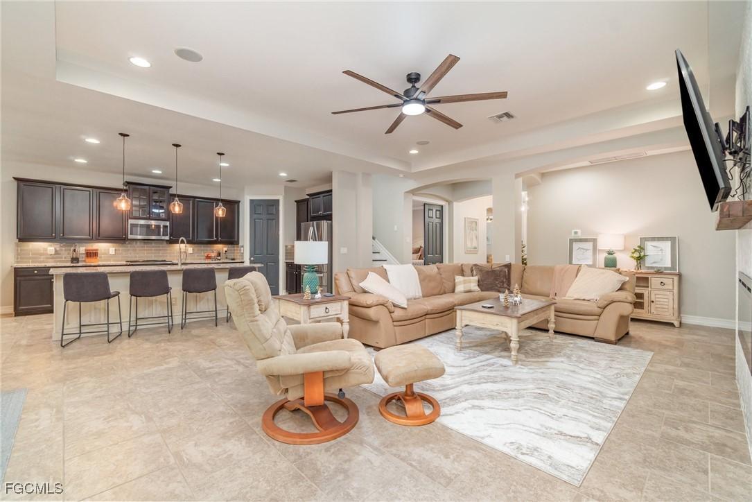 3040 Scarlet Oak Pl., North Fort Myers, FL 33903