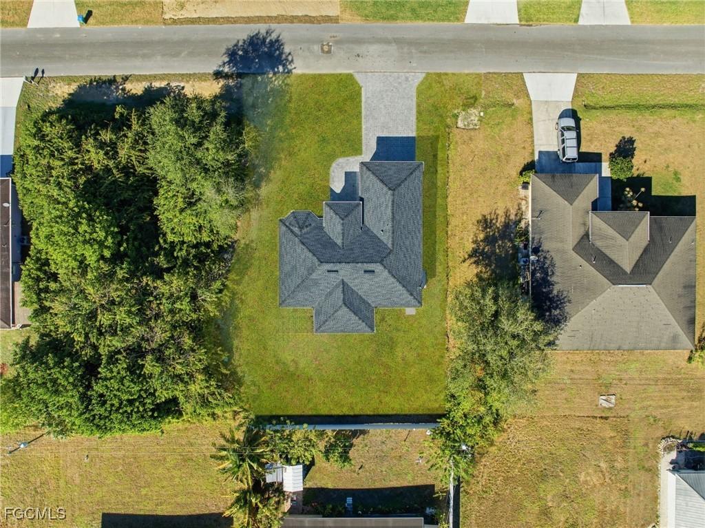 1204 NE 19th Ter., Cape Coral, FL 33909