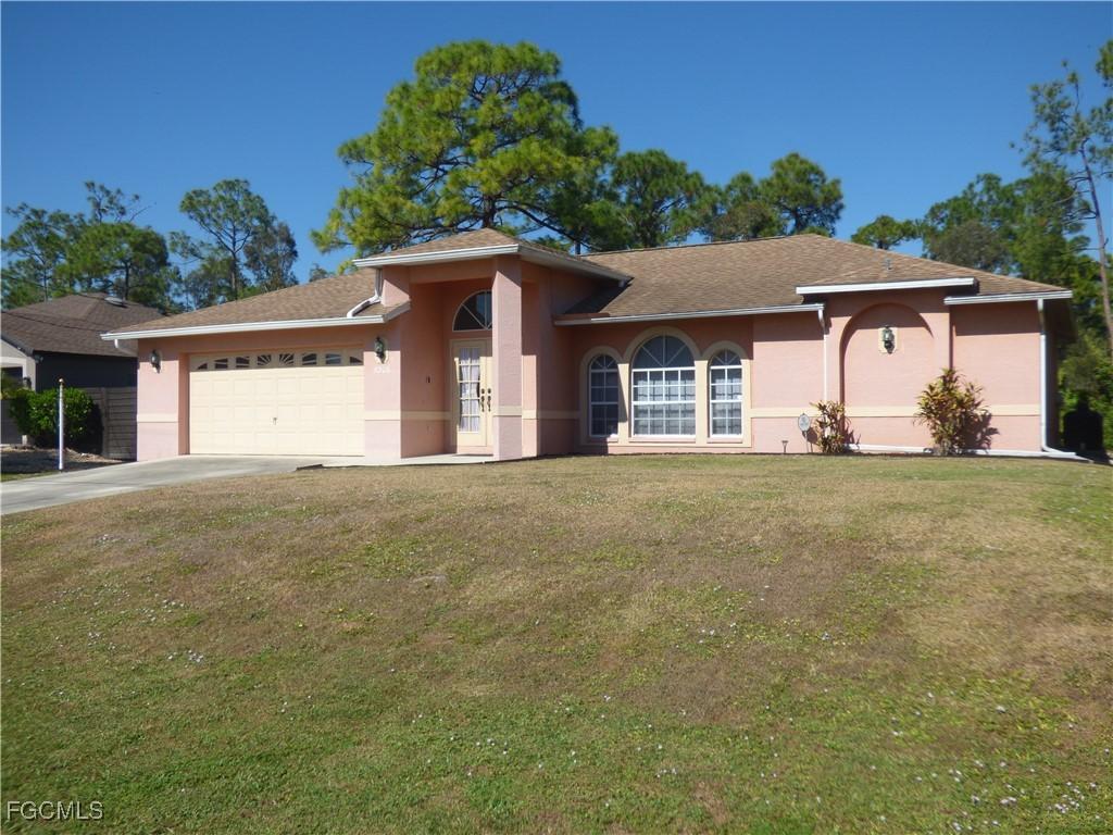 5206 Beauty St., Lehigh Acres, FL 33971