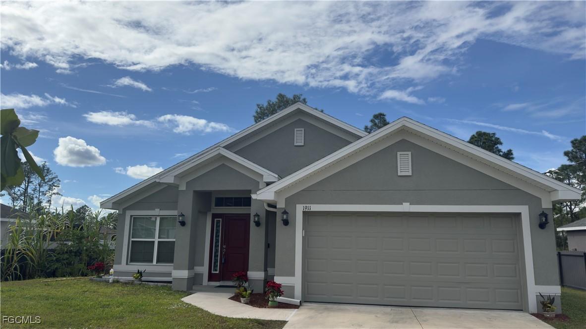 1911 Lemona Ave., Lehigh Acres, FL 33972