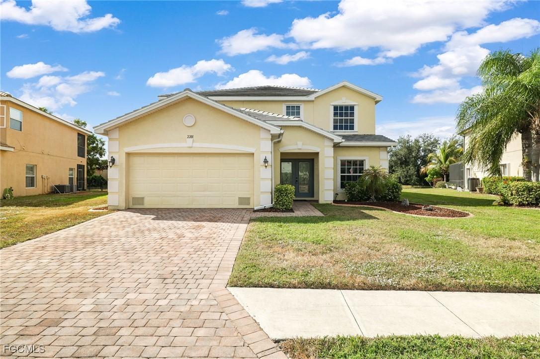 2201 Cape Heather Cir., Cape Coral, FL 33991
