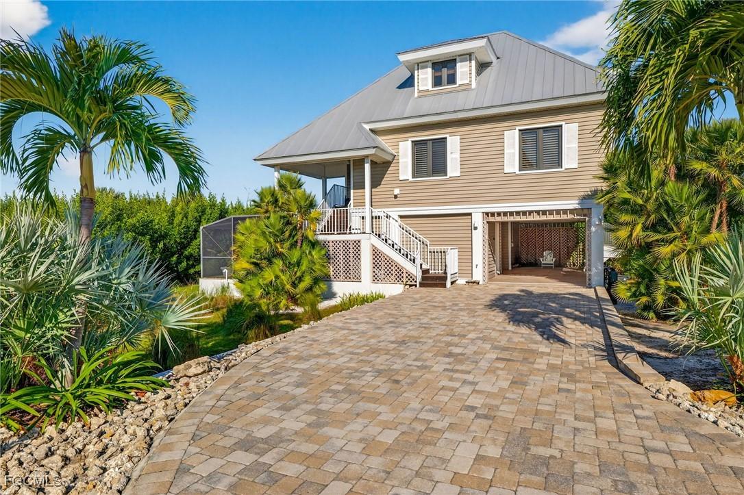 698 Spartina Ct., Sanibel, FL 33957
