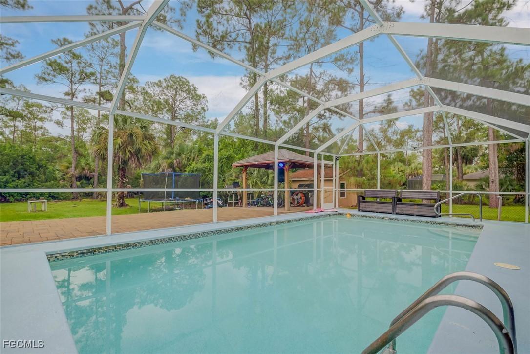 530 7th St., Naples, FL 34117