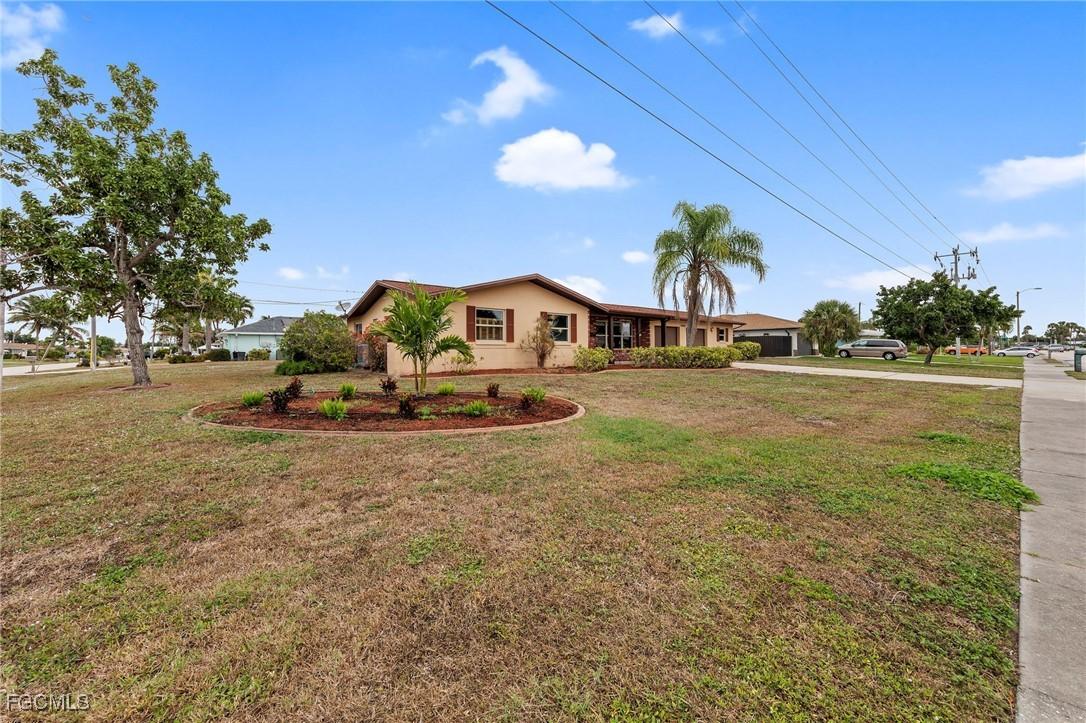 4464 Coronado Pkwy., Cape Coral, FL 33904