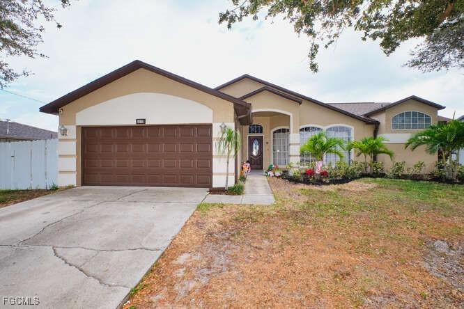 27 NE 11th Pl., Cape Coral, FL 33909