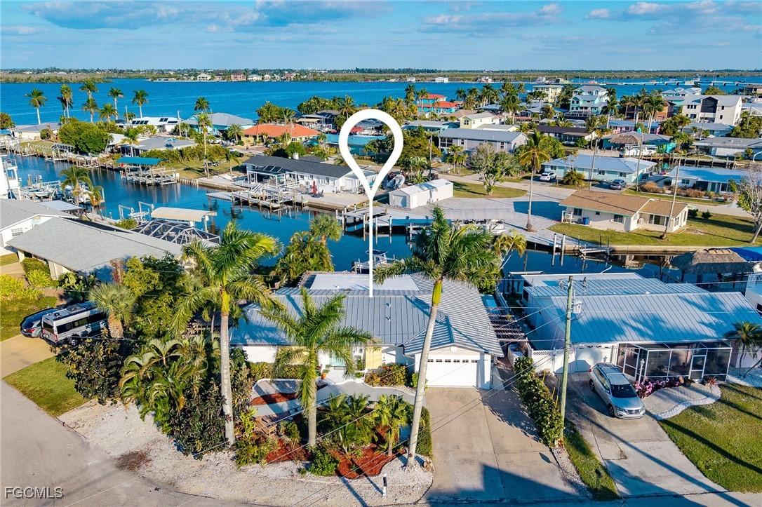 11860 Island Ave., Matlacha, FL 33993