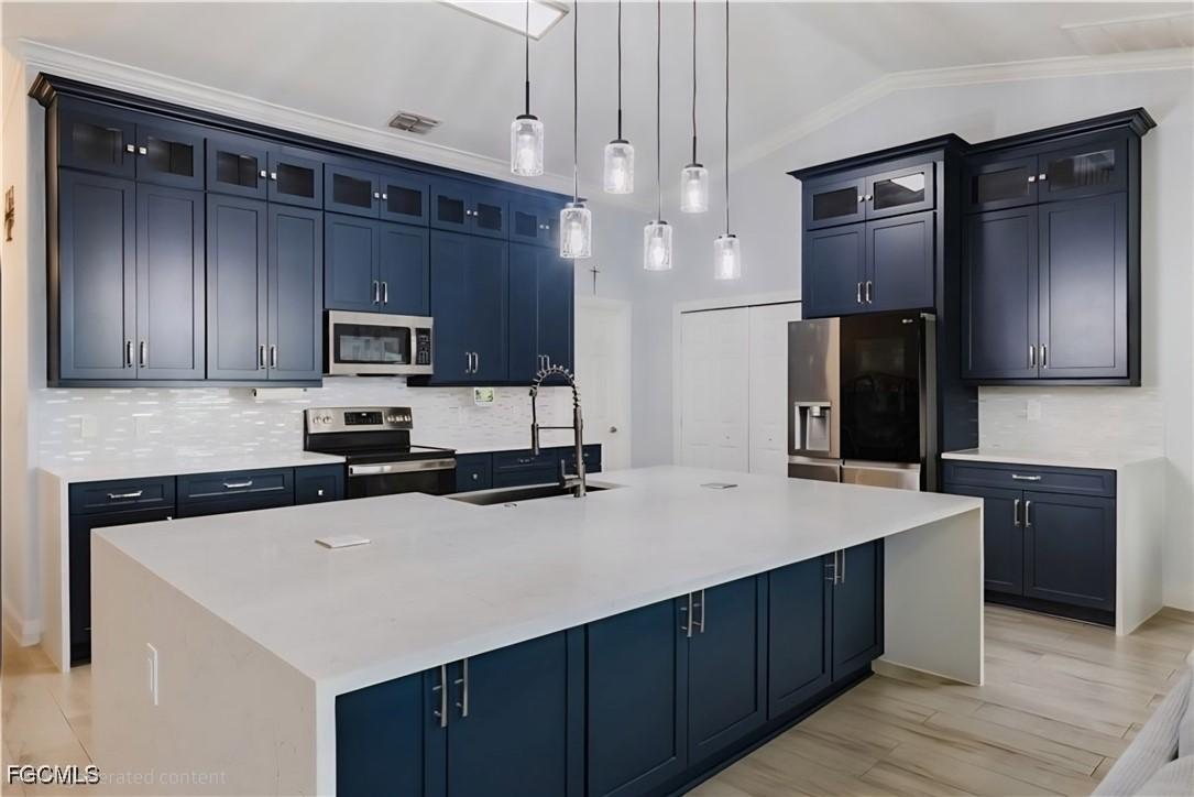 2809 NW 6th Ter., Cape Coral, FL 33993