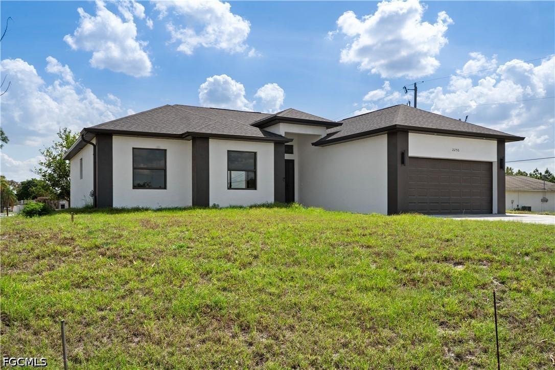 2250 10th Ter., Lehigh Acres, FL 33936