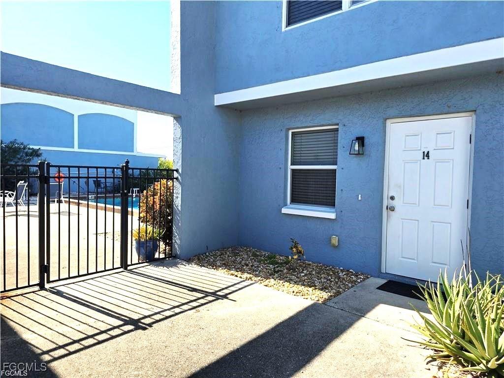 4424 SW 8th Pl. #14, Cape Coral, FL 33914
