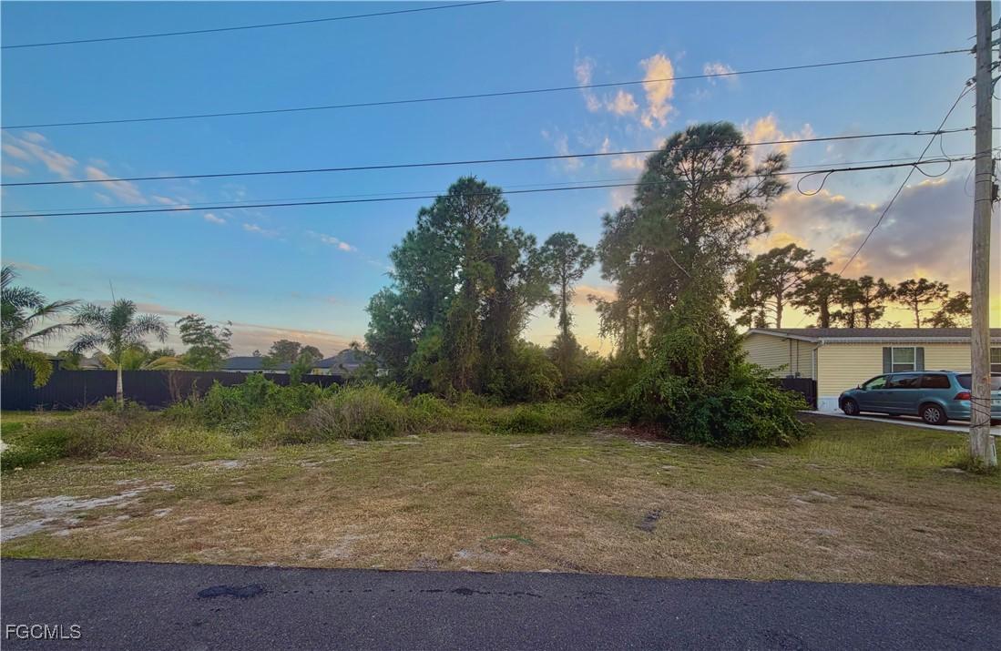 2717 5th St., Lehigh Acres, FL 33976