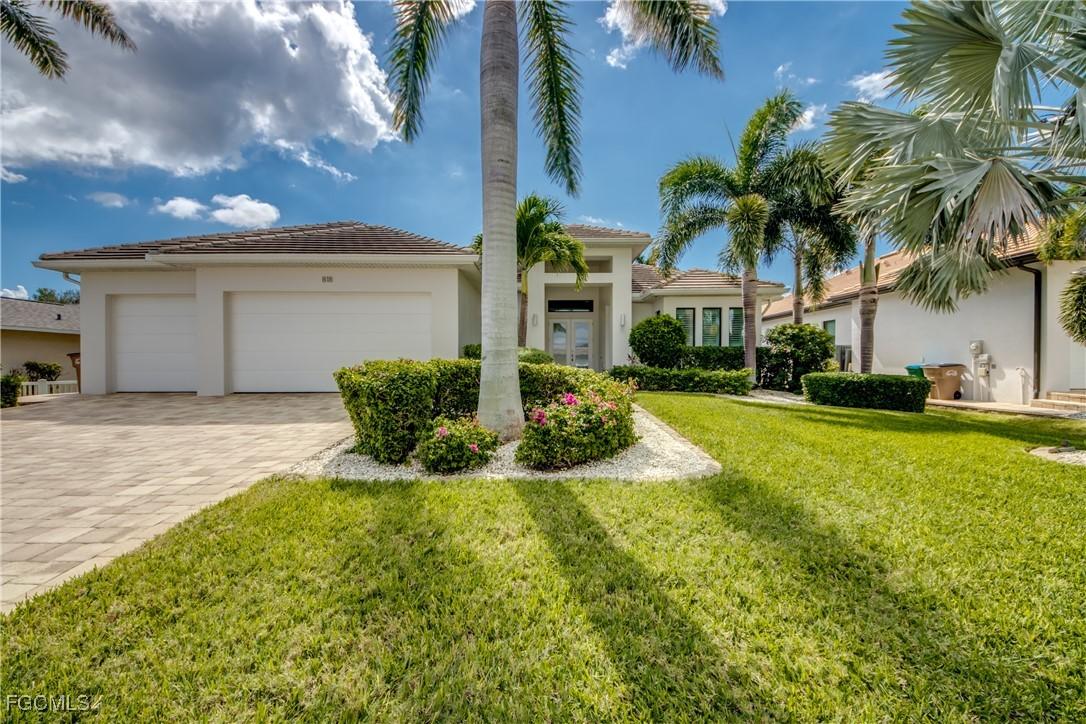 818 Montclaire Ct., Cape Coral, FL 33904