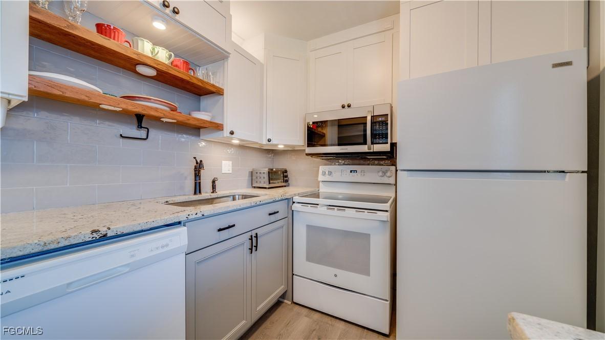 1115 Tropic Ter. #FL, North Fort Myers, FL 33903