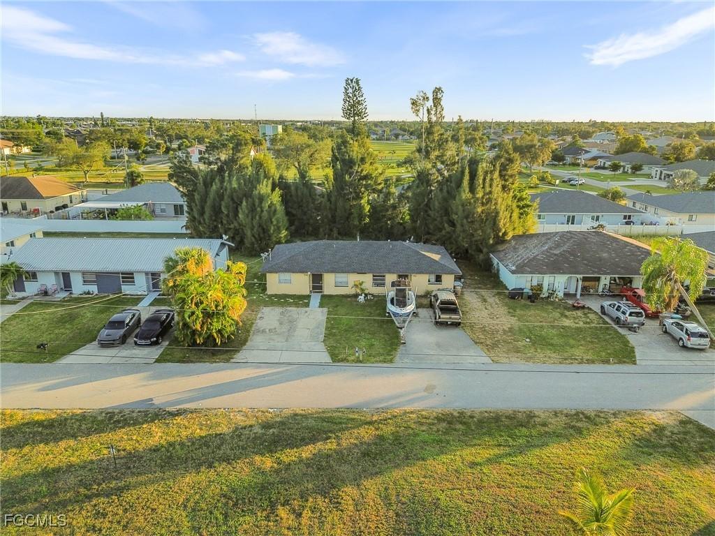 714-712 SE 4th Ter., Cape Coral, FL 33990