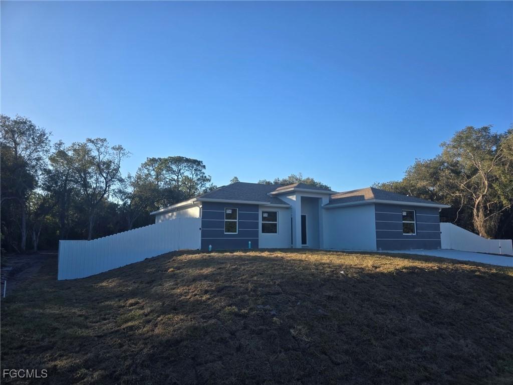 1605 Canton Ave., Lehigh Acres, FL 33972