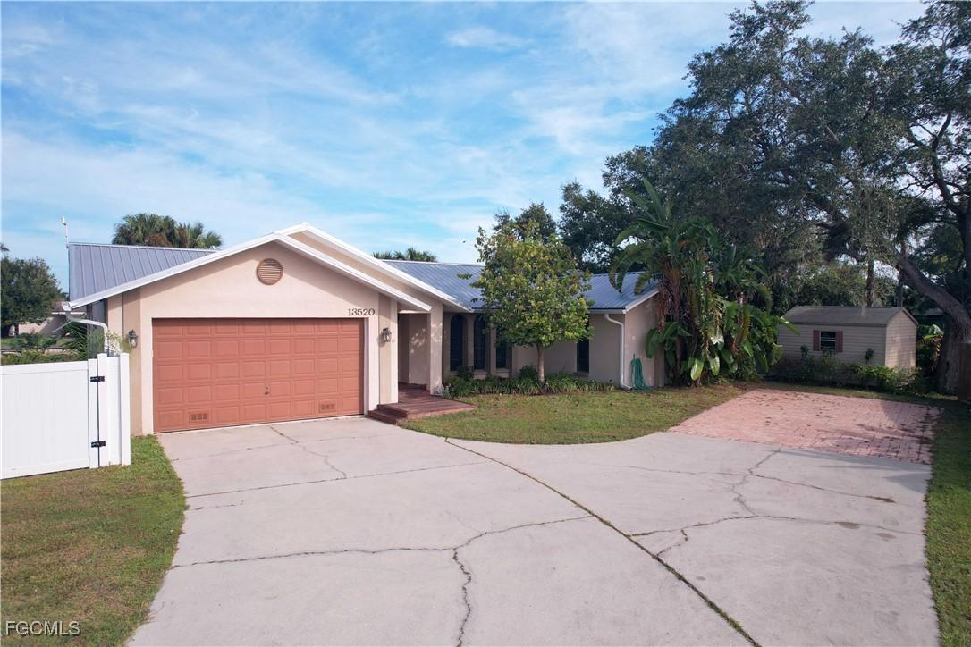 13520 Island Rd., Fort Myers, FL 33905