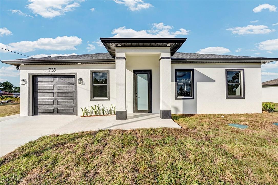 739 Foxtail St., Lehigh Acres, FL 33974