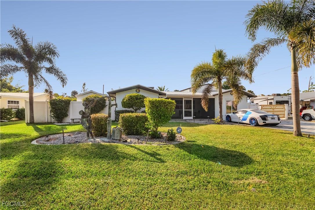 2303 Club House Rd., North Fort Myers, FL 33917