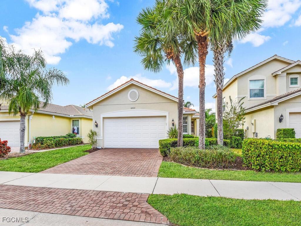 10538 Carolina Willow Dr., Fort Myers, FL 33913