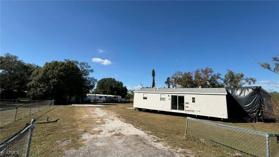 8066 Tolles Dr., North Fort Myers, FL 33917