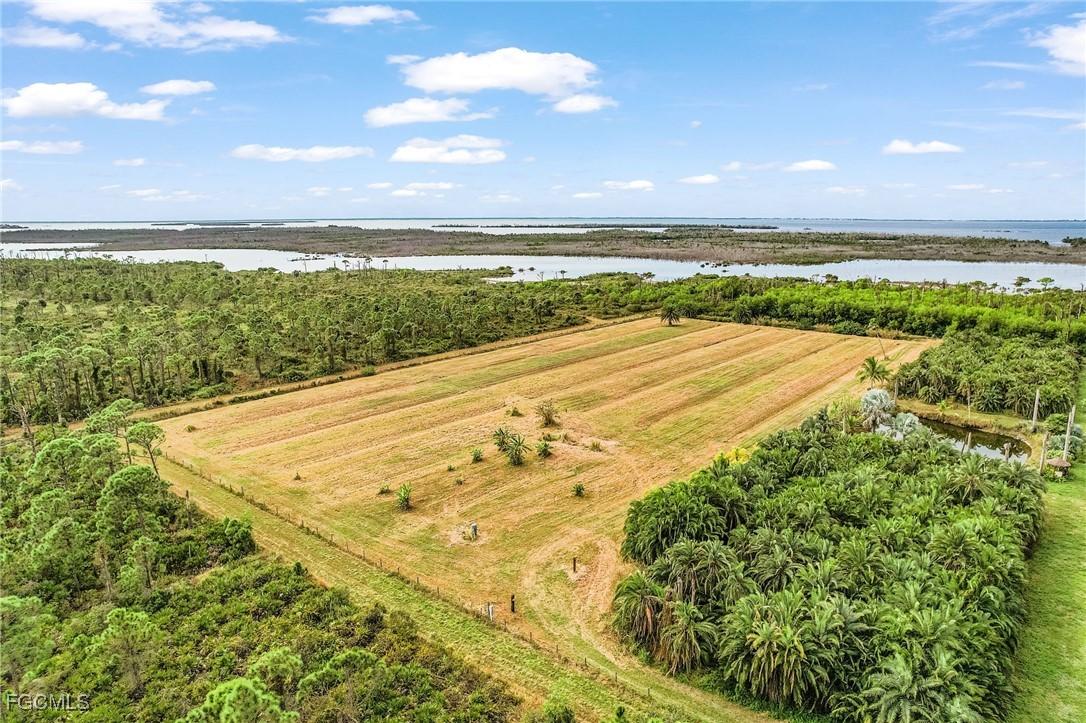 6251 Stringfellow Rd., St James City, FL 33956