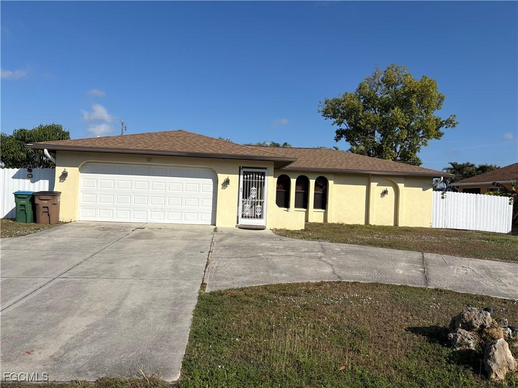 121 SW Trafalgar Pkwy., Cape Coral, FL 33991