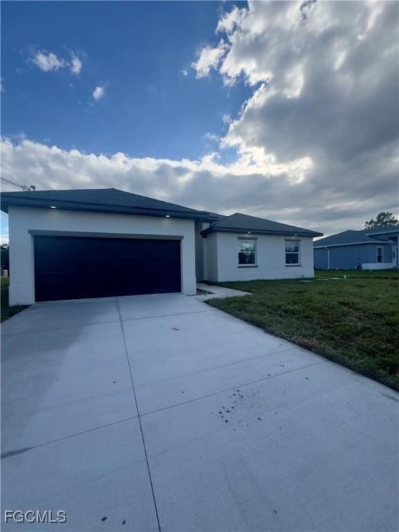 748 Chestnut St., Lehigh Acres, FL 33974